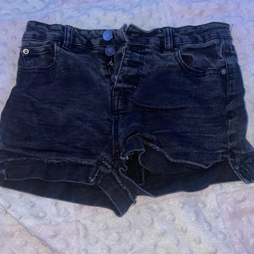 black jean shorts
